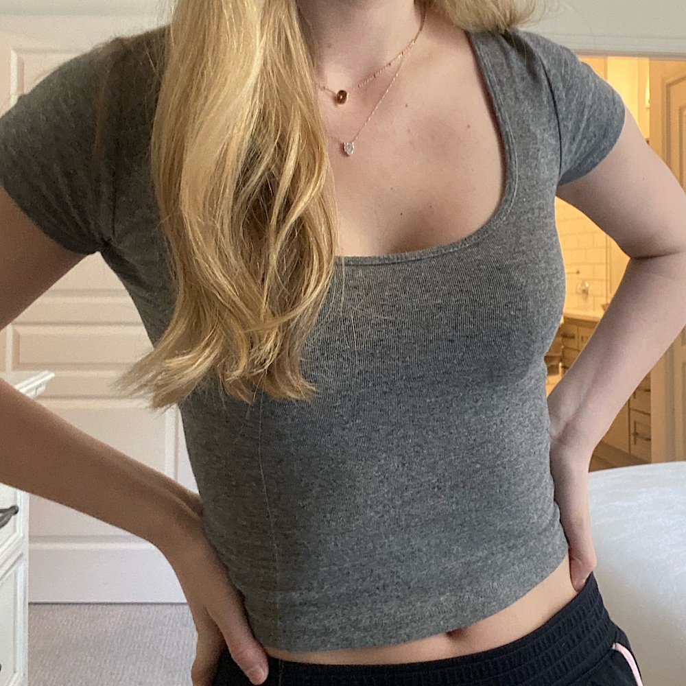 Abercrombie & Fitch Grey Crop Top